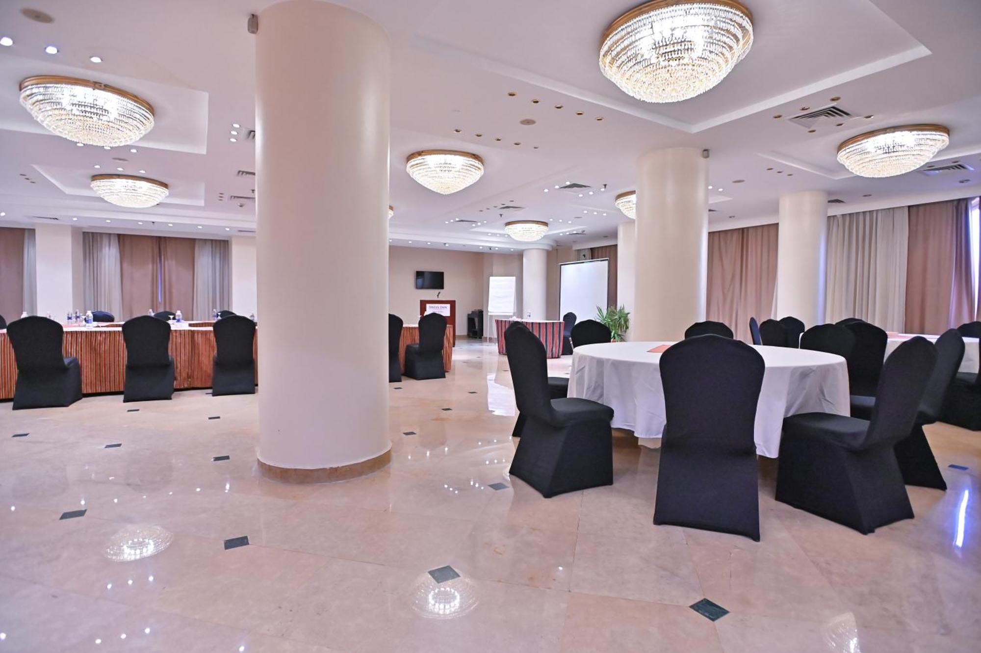 Swiss Inn Nile Hotel Gíza Kültér fotó