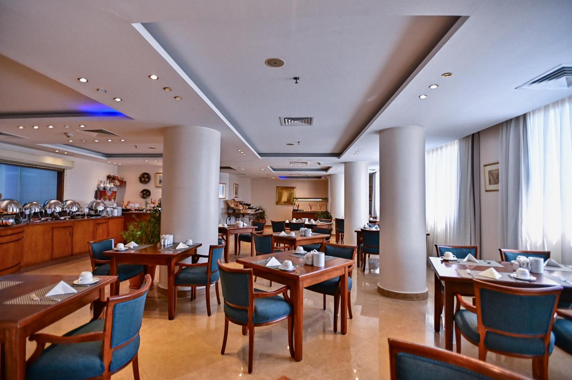 Swiss Inn Nile Hotel Gíza Kültér fotó